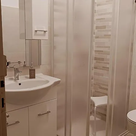 Chanzerhouse Apartment Fondi